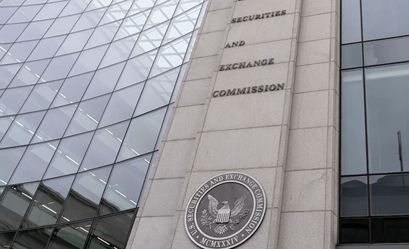 Independent benchmarking for SEC disclosure strategy